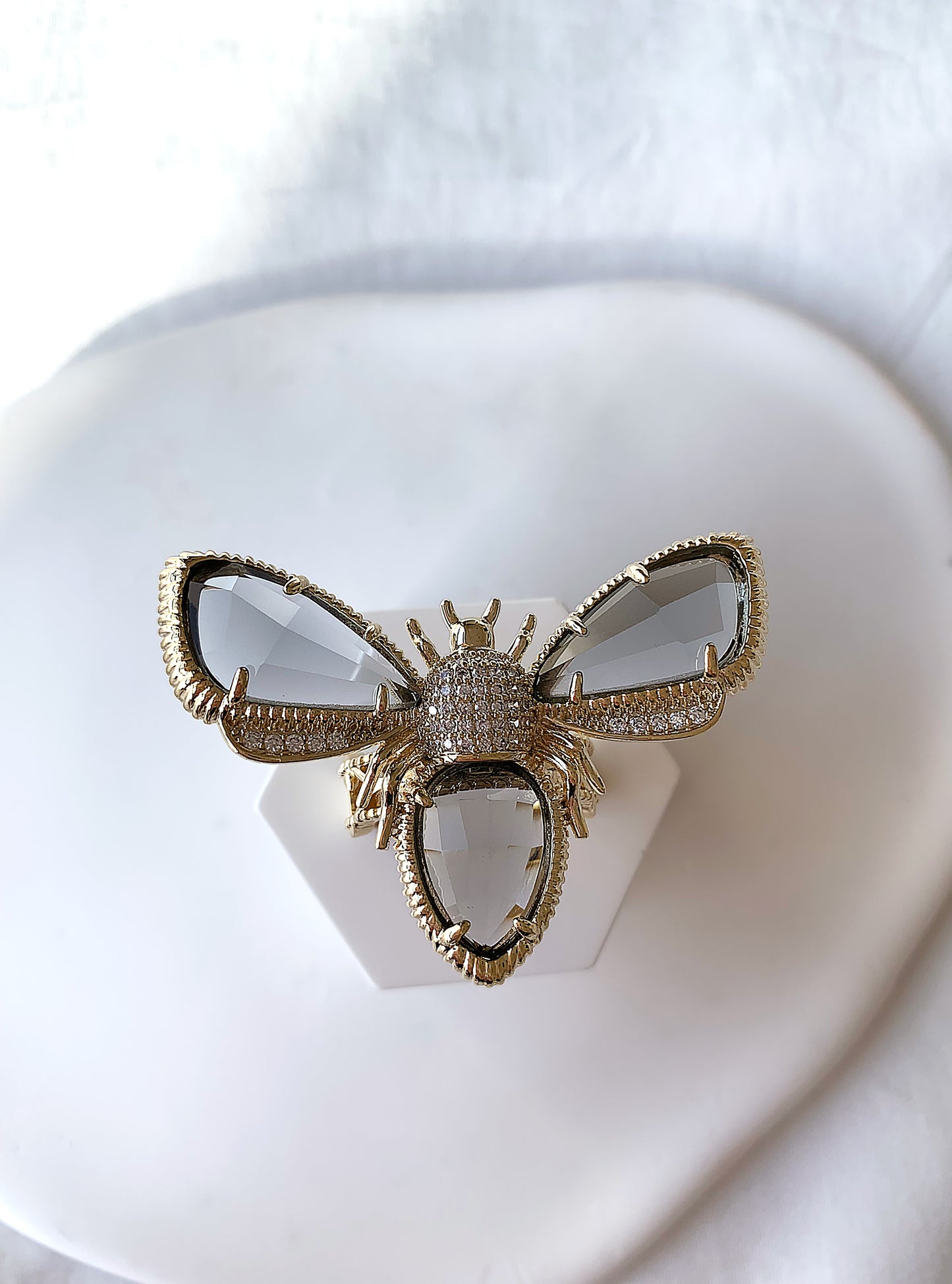 Bee Luxe