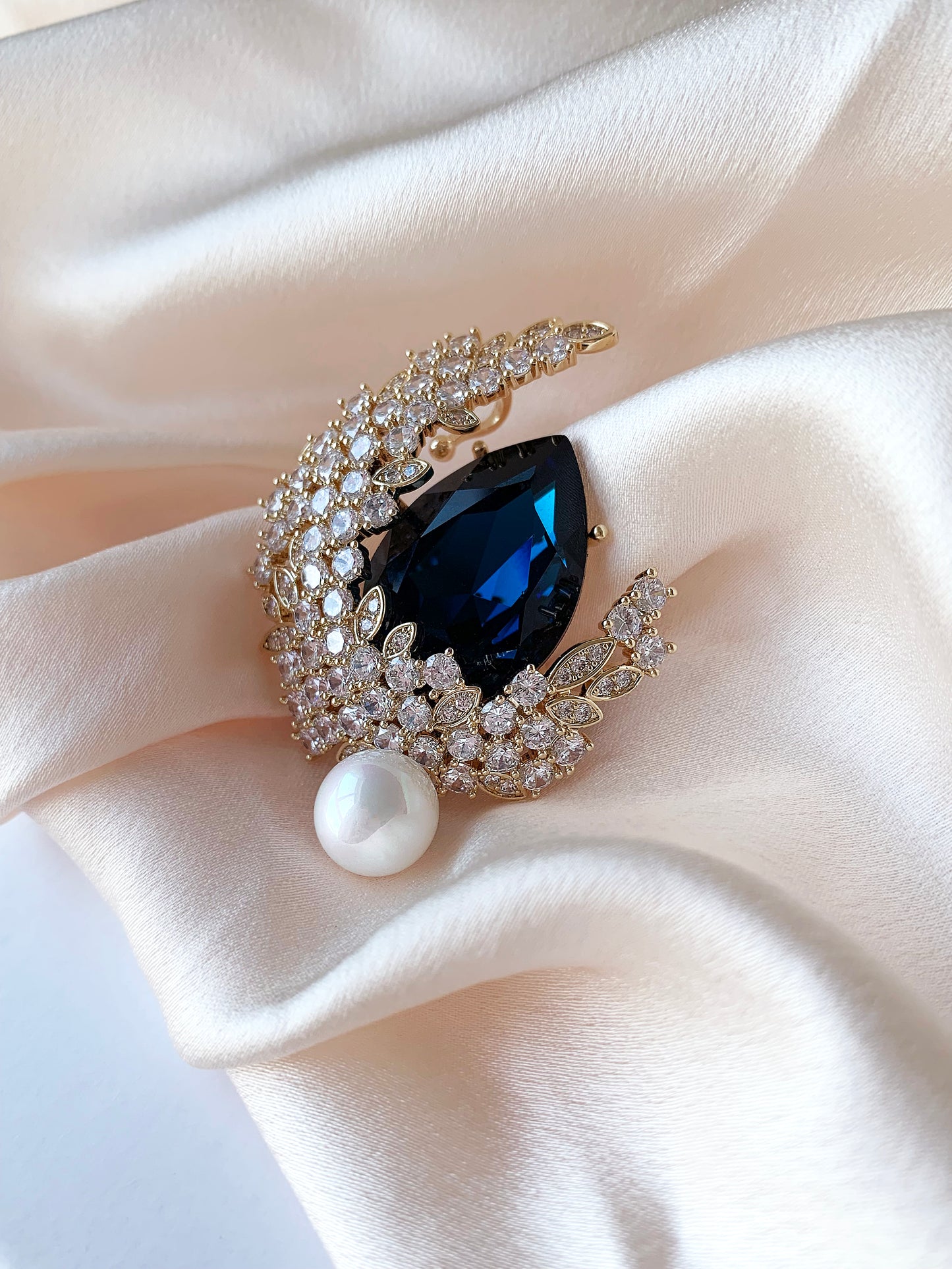 Pearl Brooch