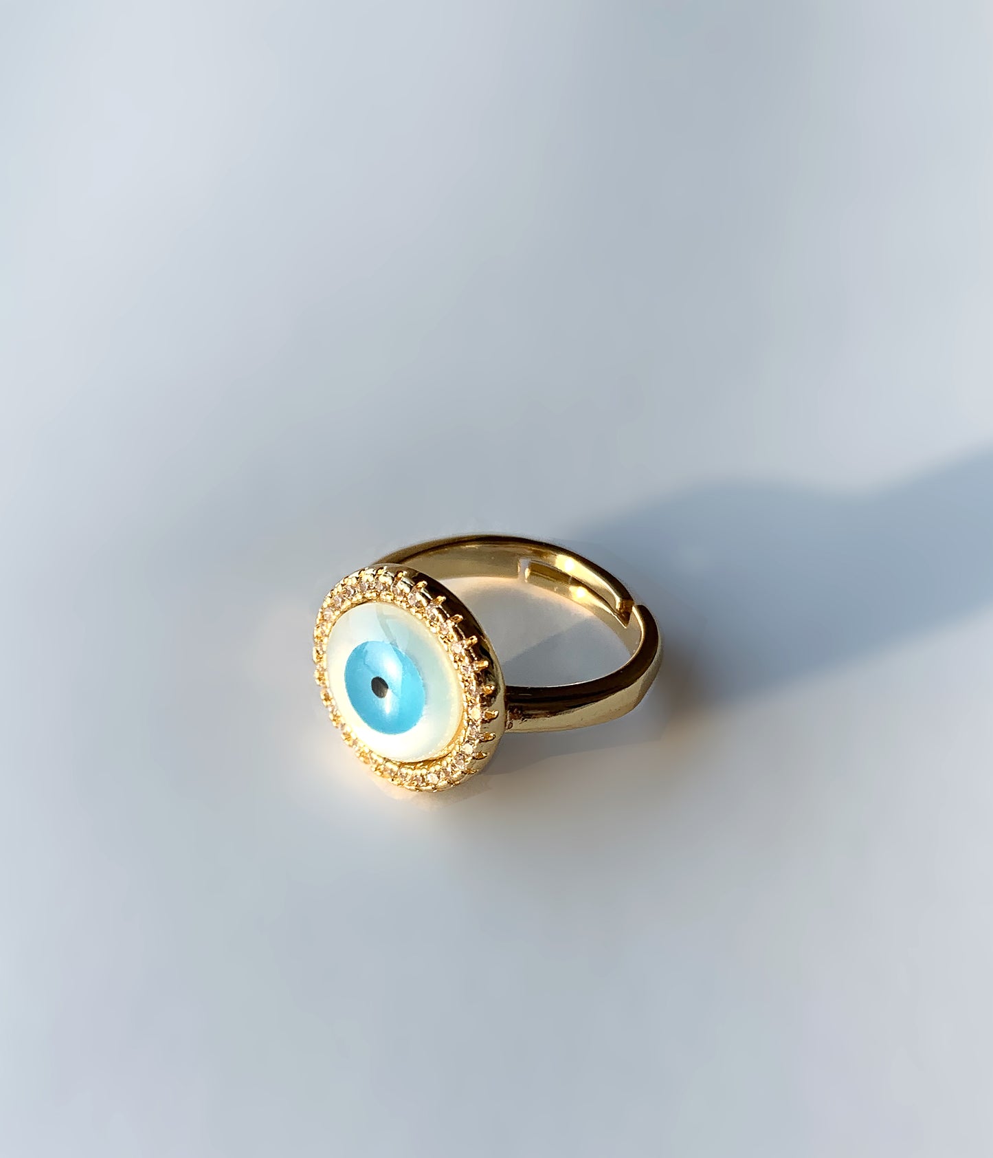 Round Eye