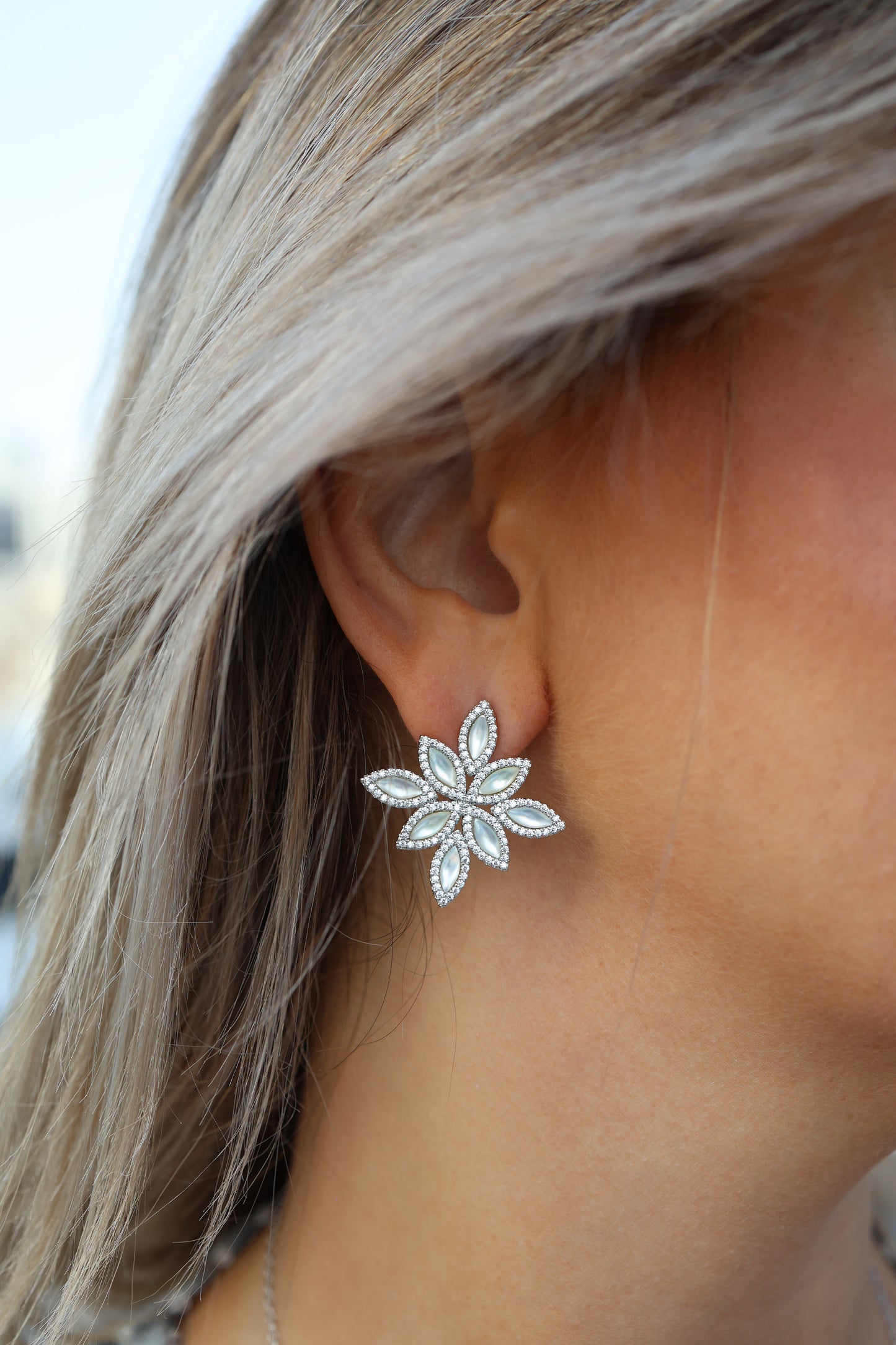 Opaline Petals Silver