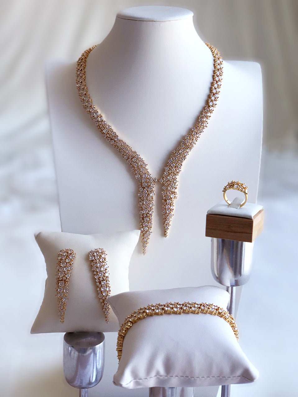 Thuja Golden Set