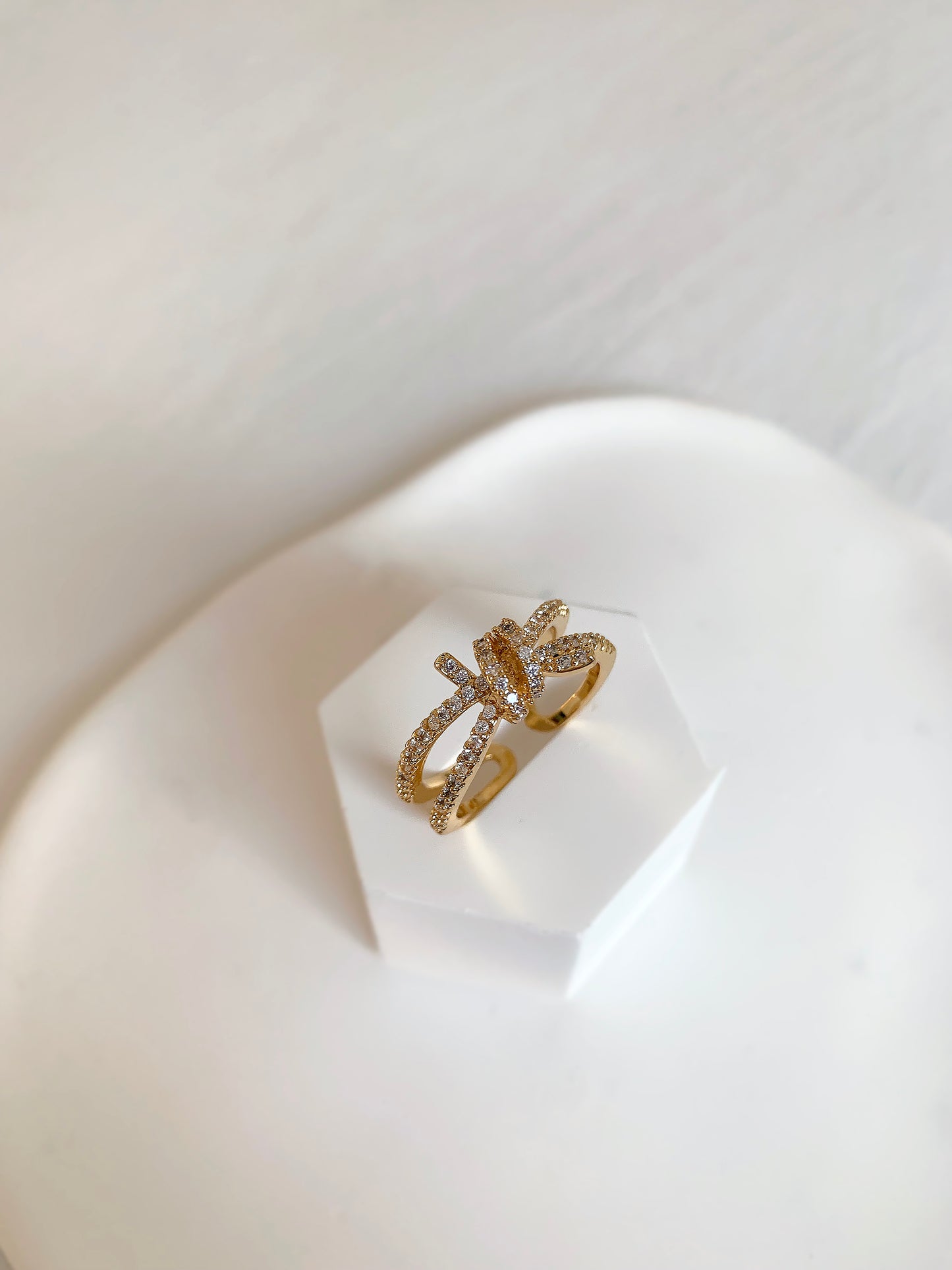 Gold Dragonfly Whisper