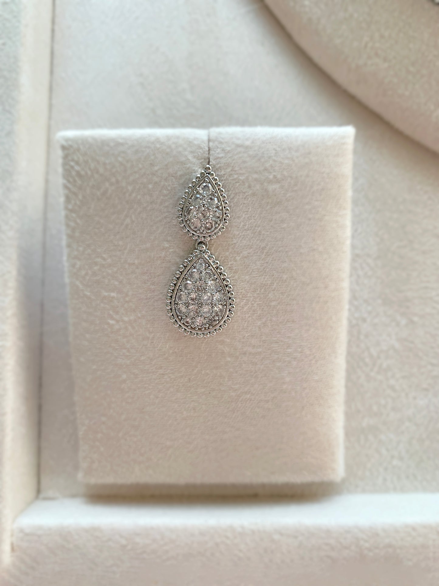 Silver Teardrop Luxe