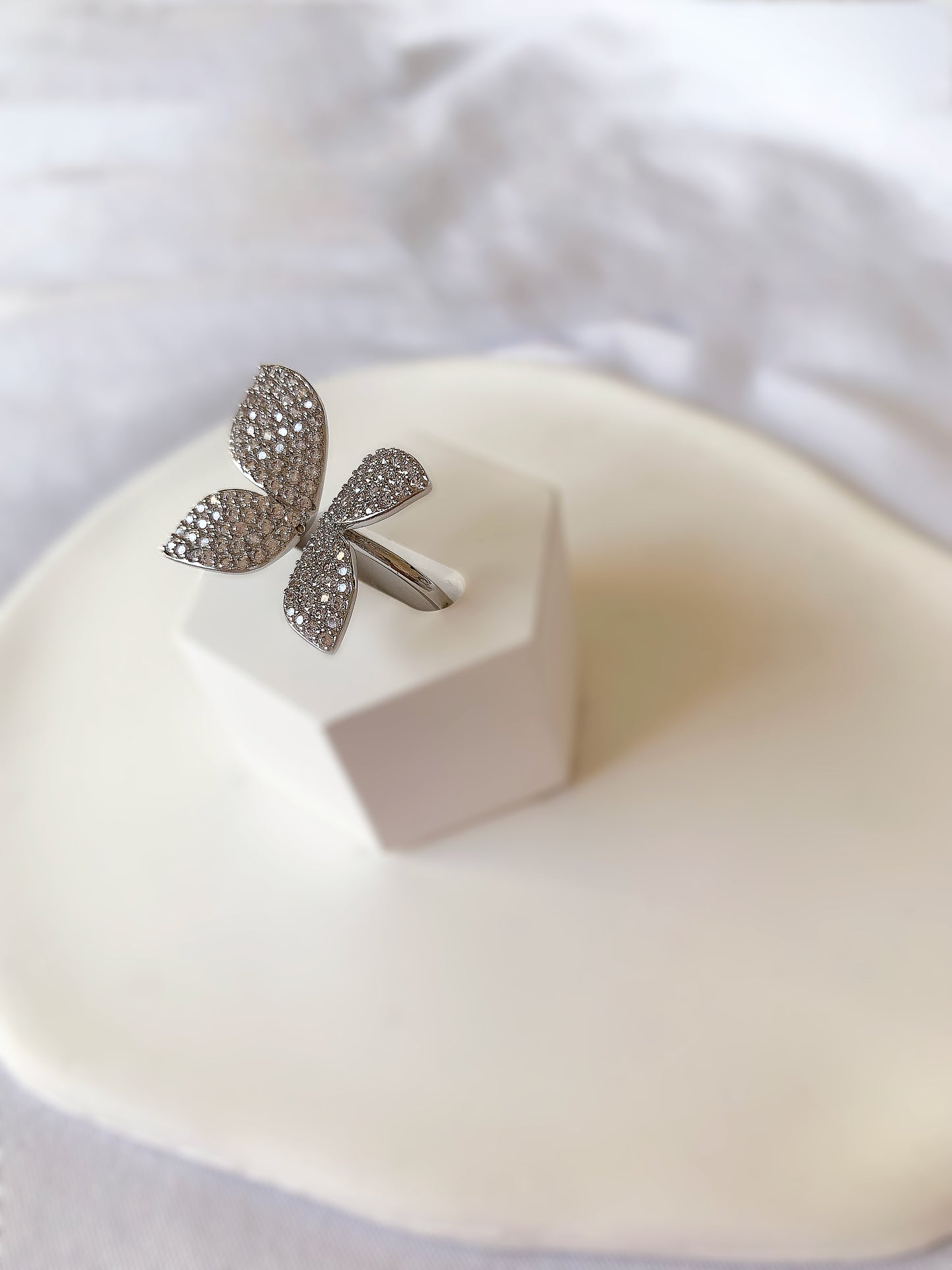 Silver Petal Spark