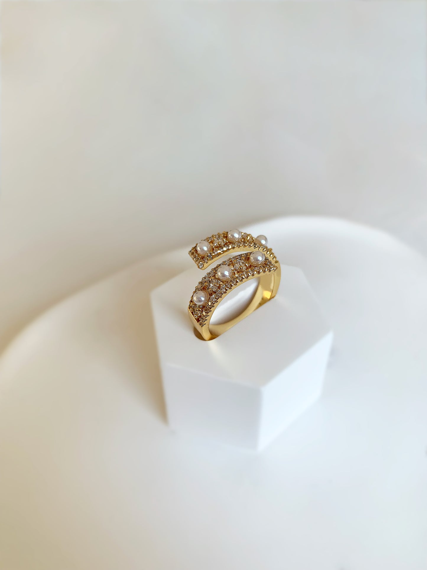 Lumière Pearl Gold