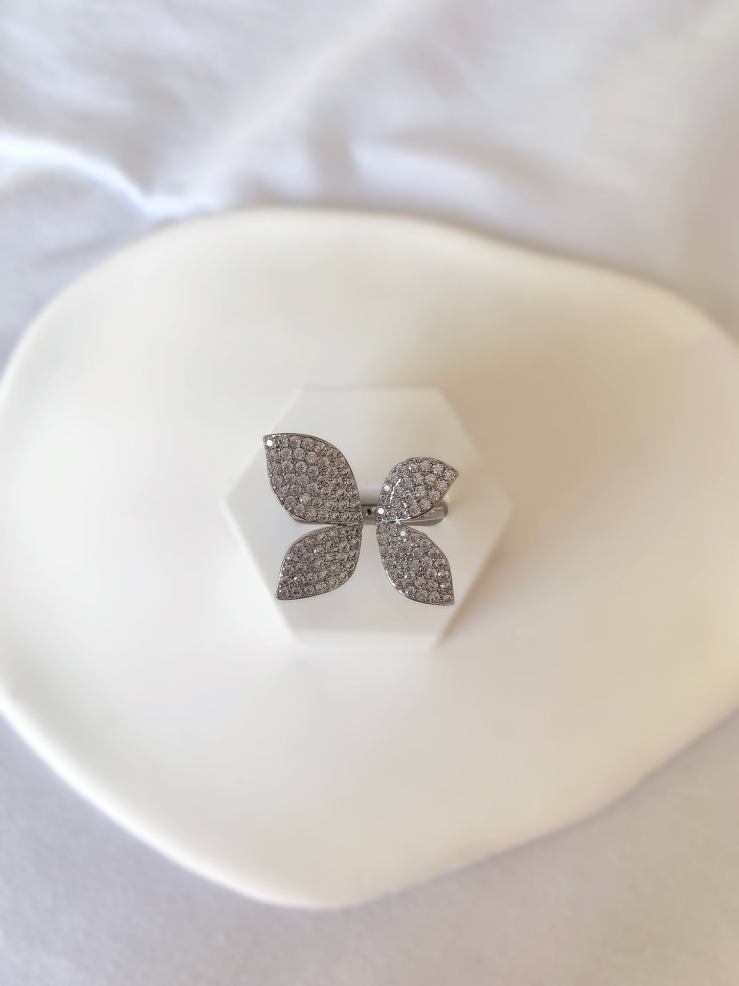 Silver Petal Spark