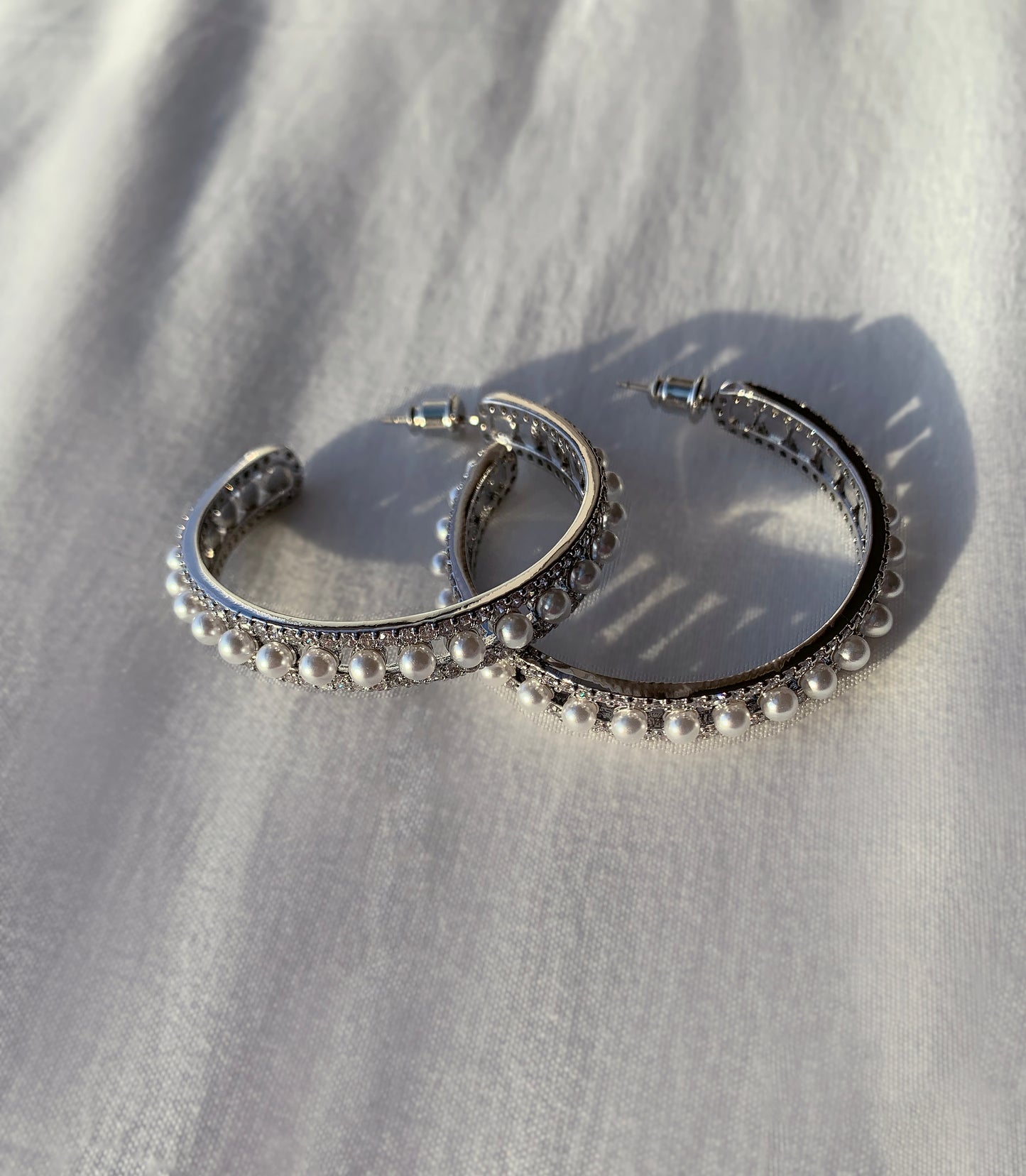 Rounded Pearl Earrings