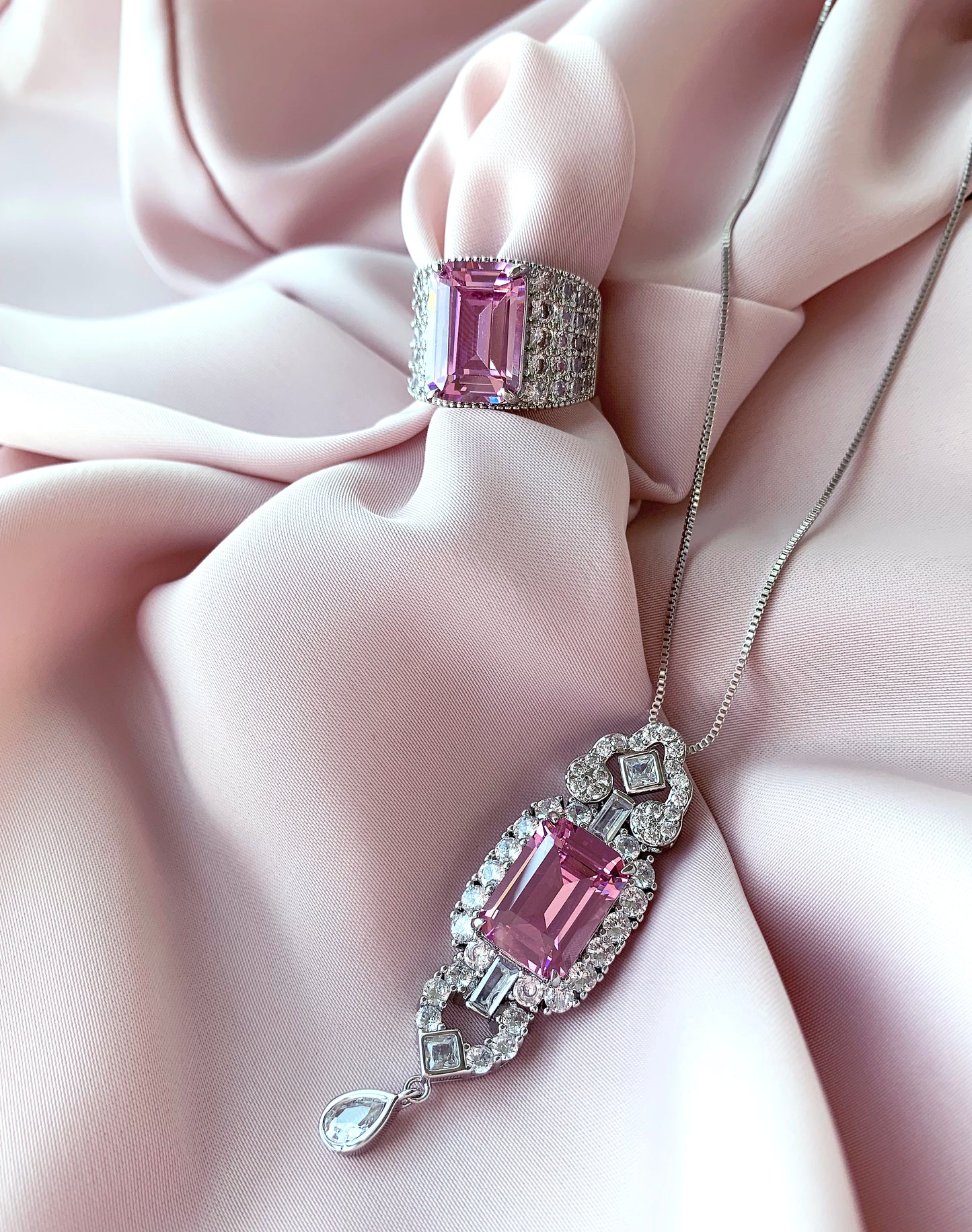 Emerald Rose
