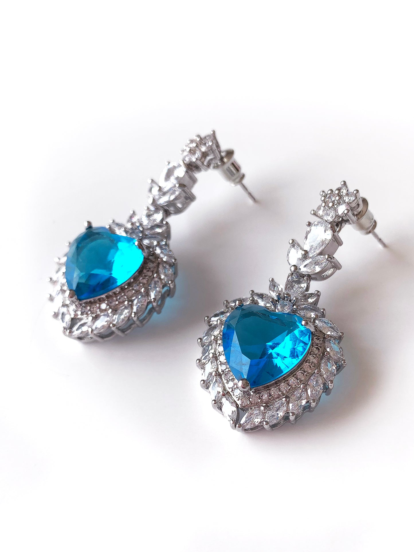 Roz Blue Heart