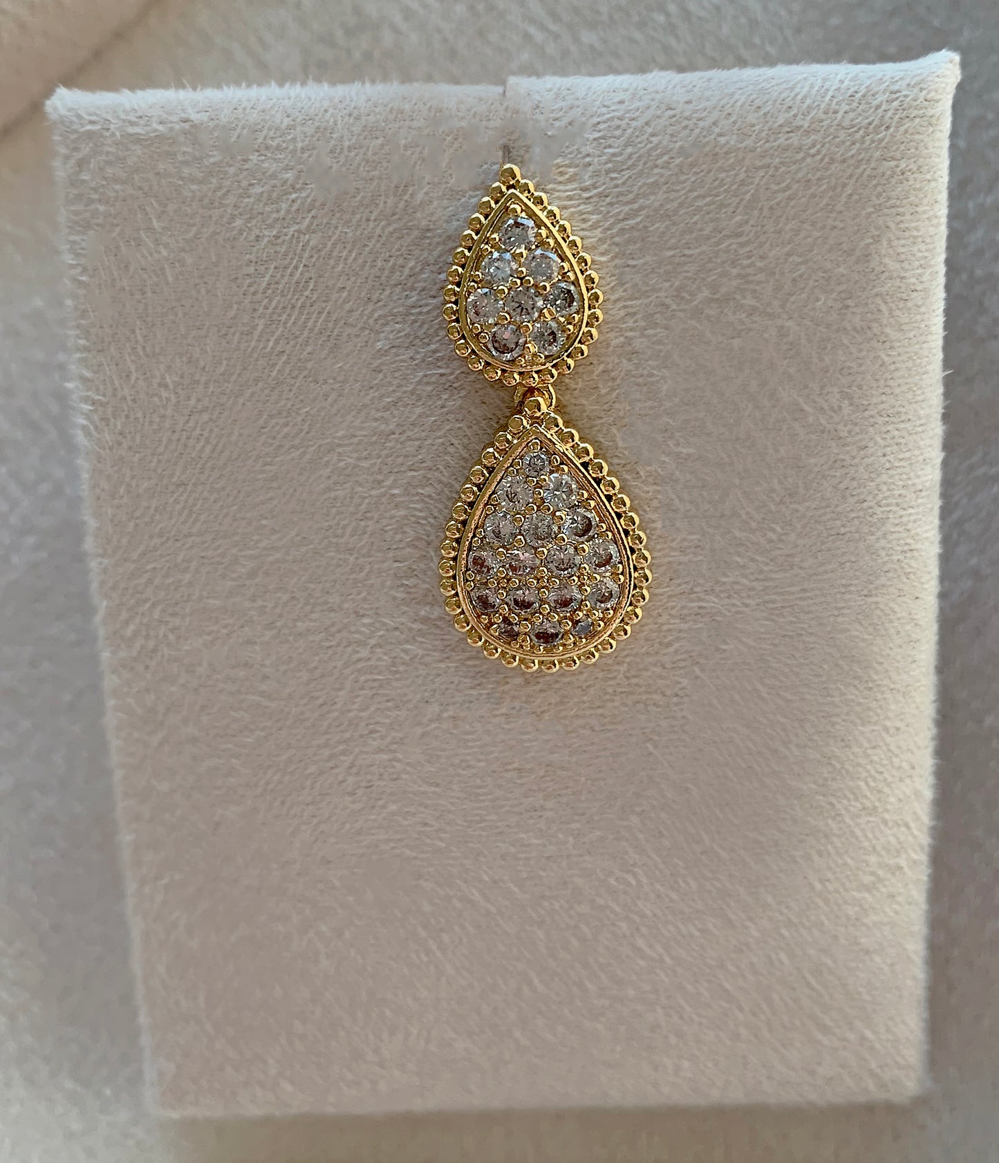 Golden Teardrop Luxe