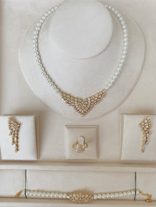 Royal Pearl Bloom